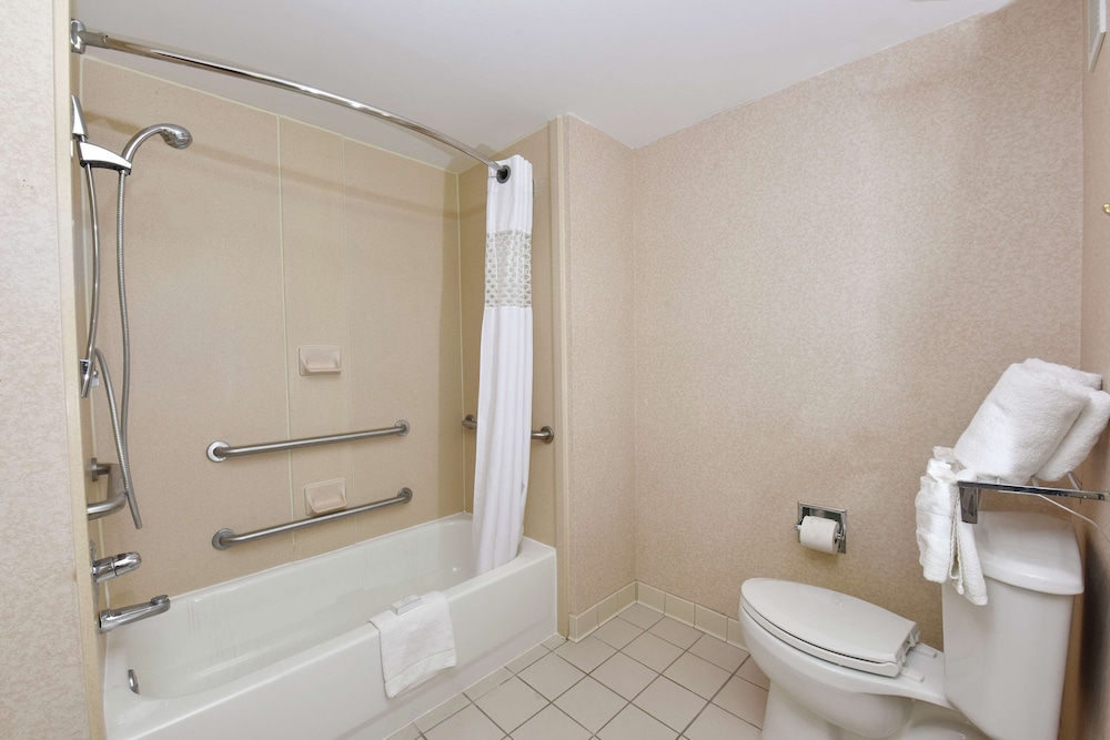 Hampton Inn Selma 14/42
