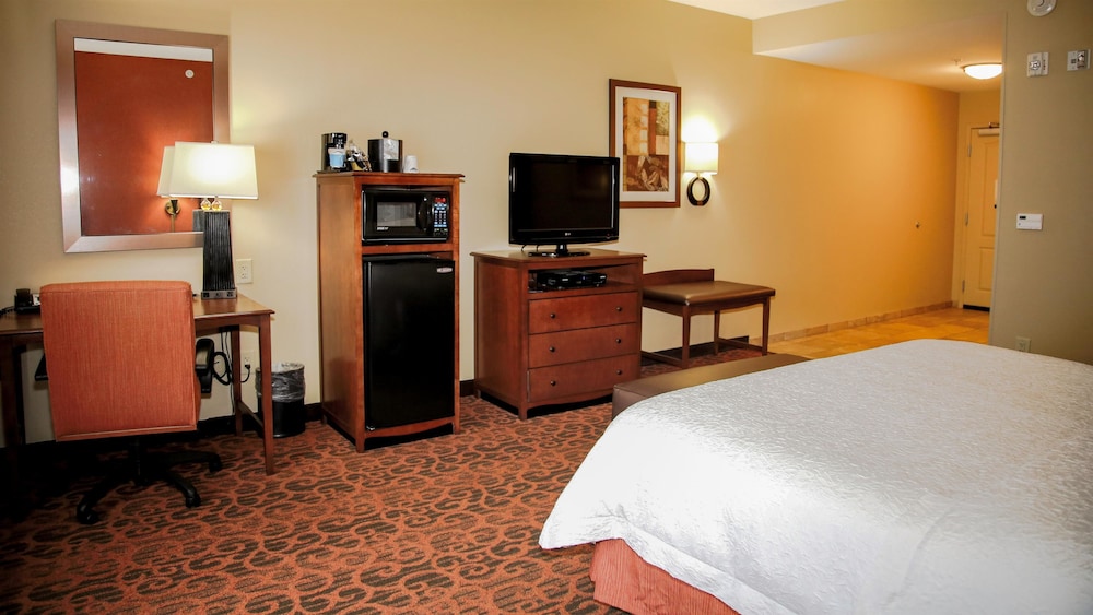 Hampton Inn Matamoras - Milford 20/49