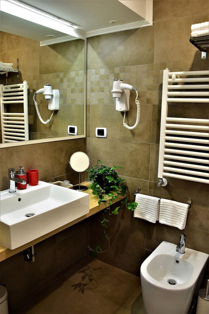 Hotel Paolo Ii 30/69