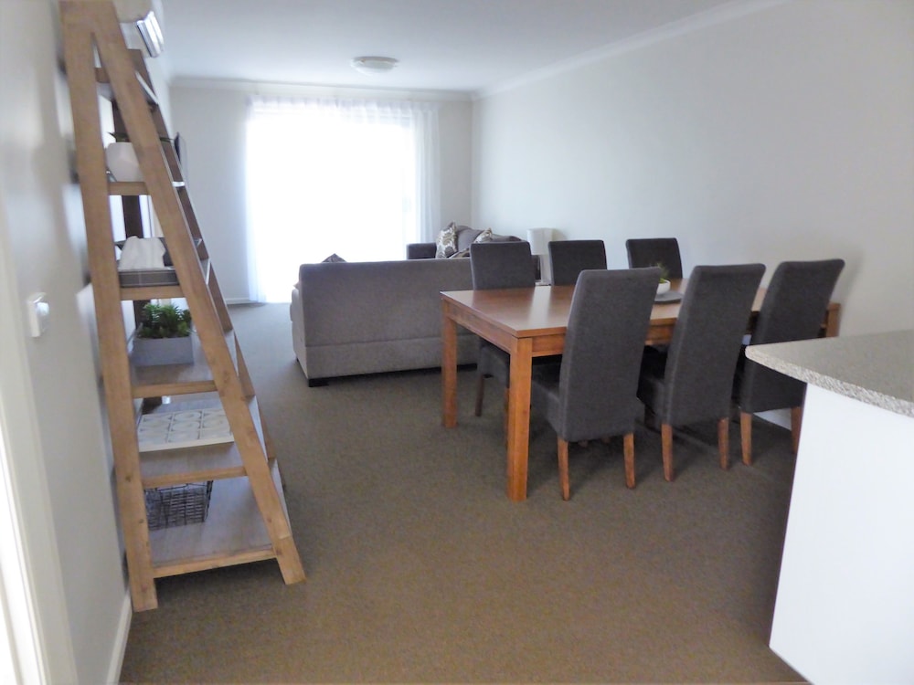 Lifestyle Apartments At Ferntree 58/66
