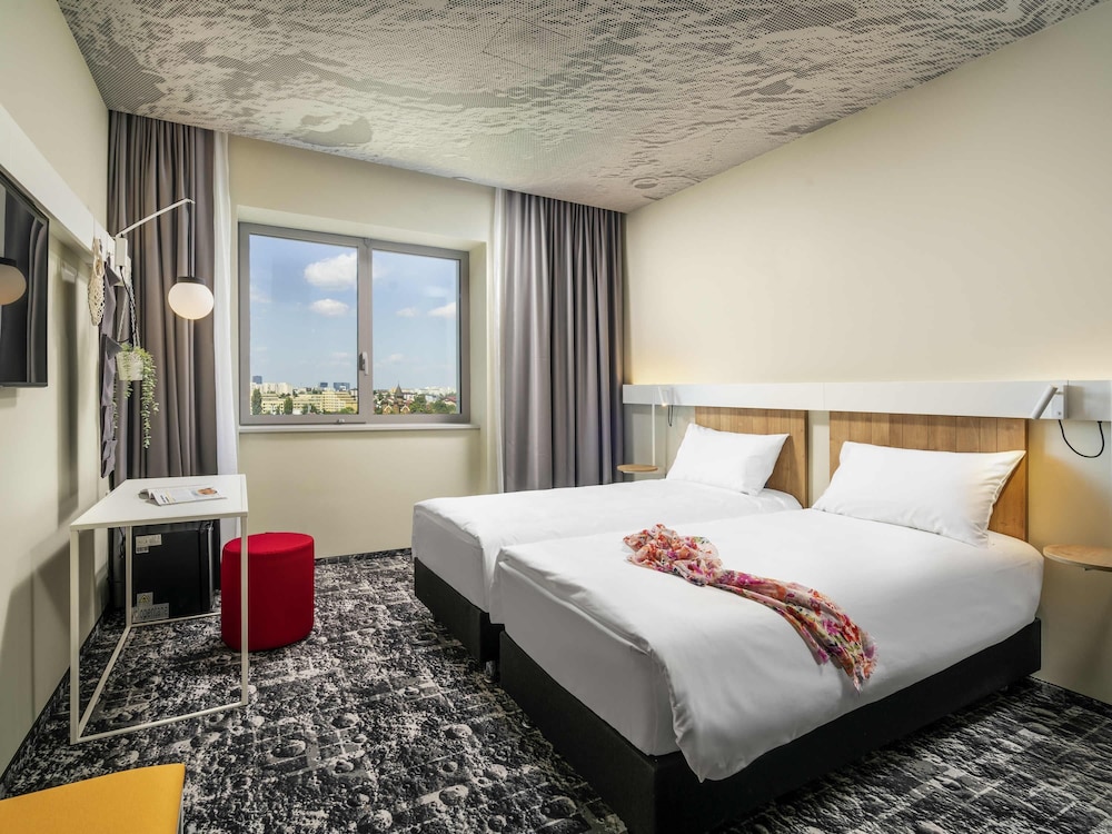 STANDARD, TWIN BEDS