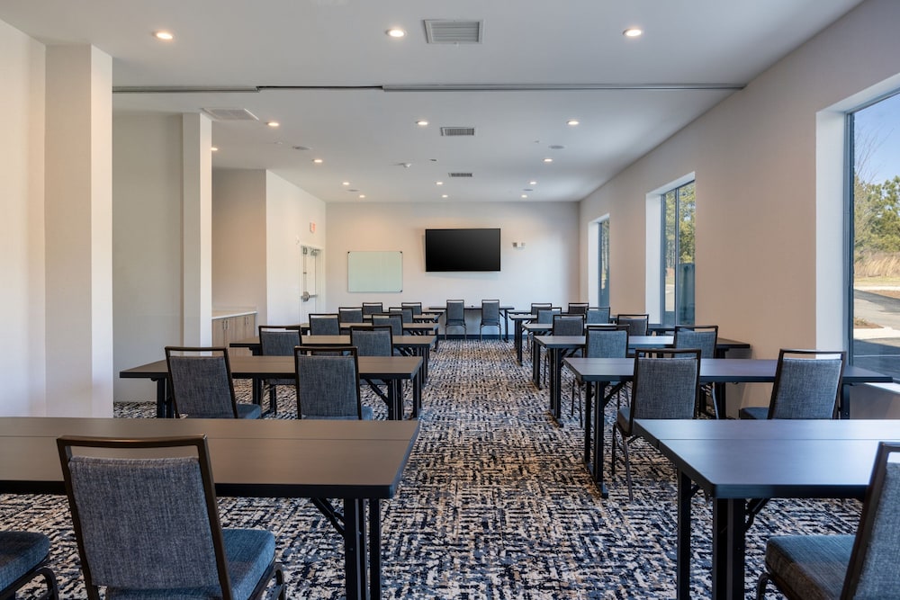 Fairfield Inn & Suites Canton Riverstone Parkway 22/30