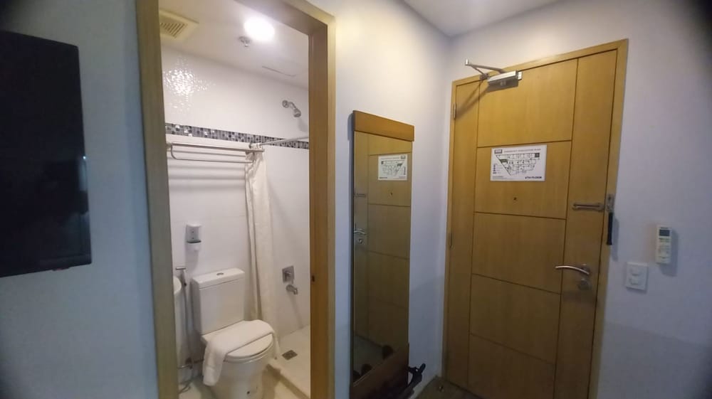 1010 Hotel 20/21