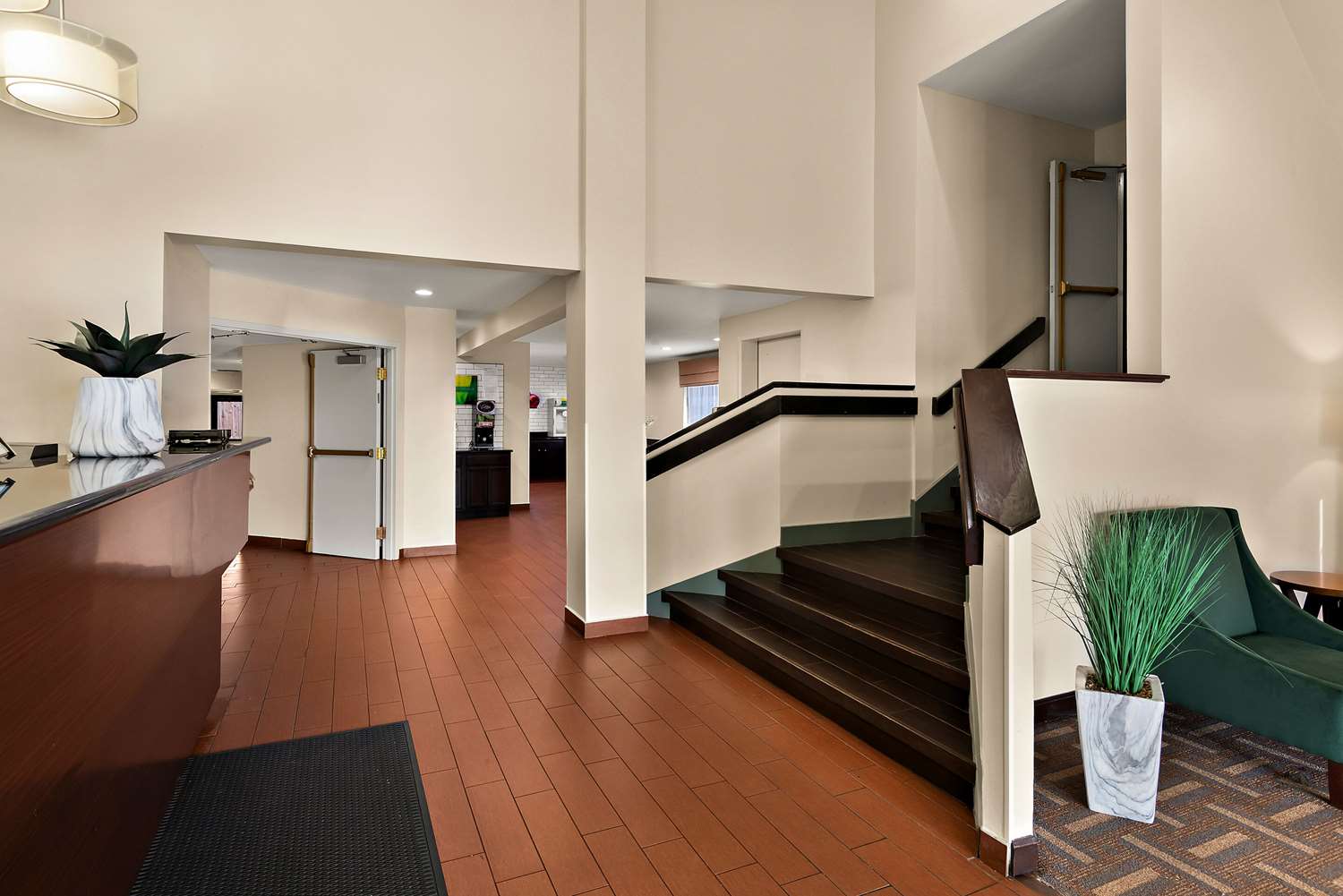 Quality Inn Memphis Northeast Near I-40 8/22