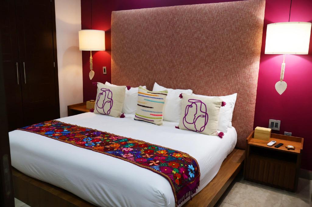 Room, 2 Beds, Partial Ocean View, 2 Bathrooms، Signature by Pinnacle 2/4