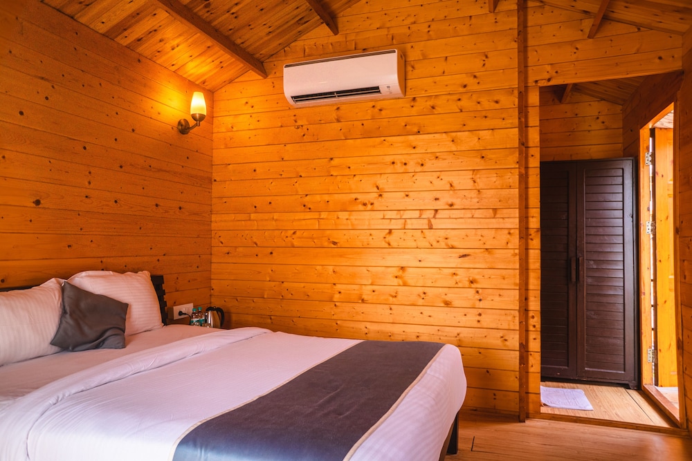 Stone Wood Resort & Spa 22/50