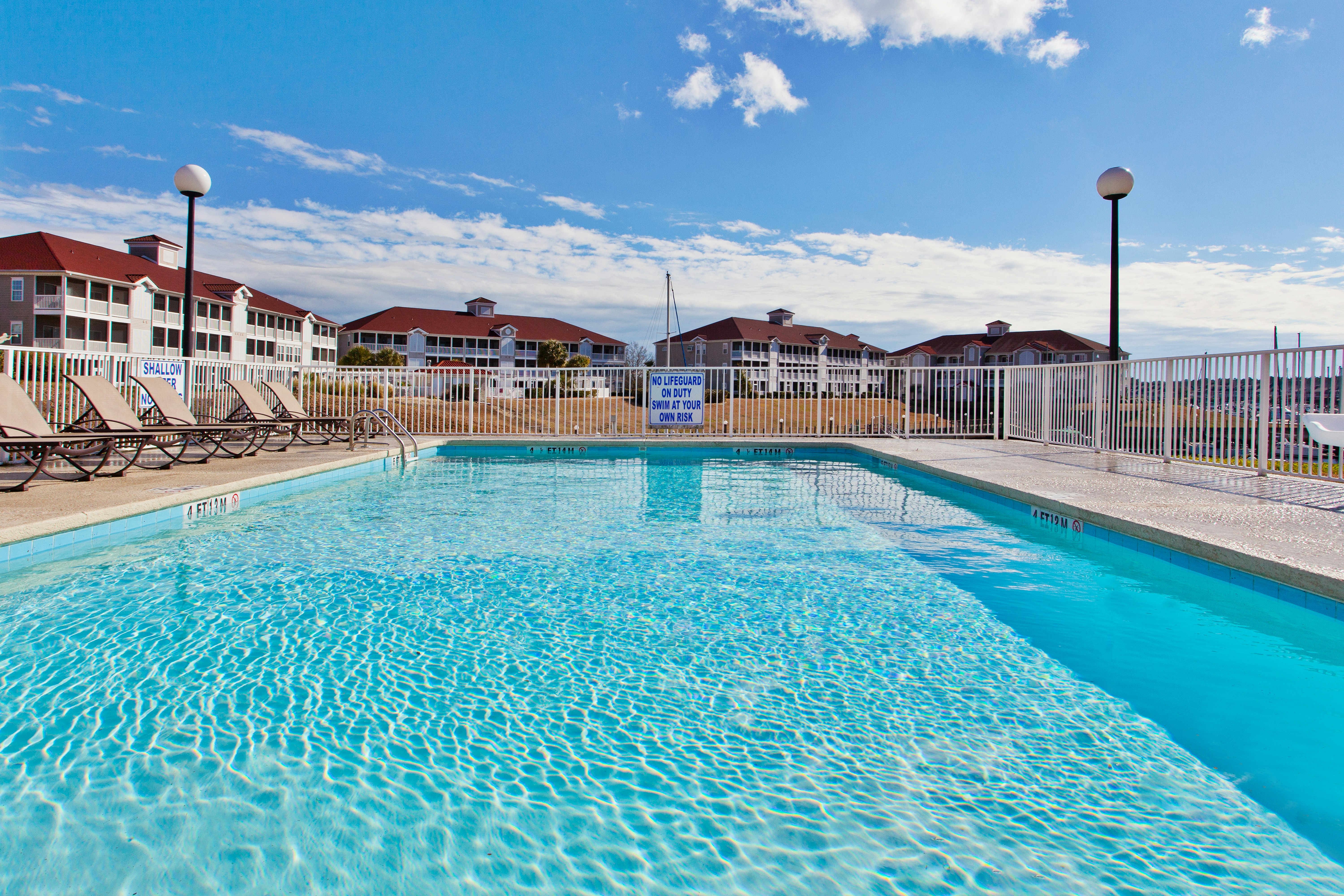 Holiday Inn Express Hotel And Suites N Myrtle Beach Little River 38/64