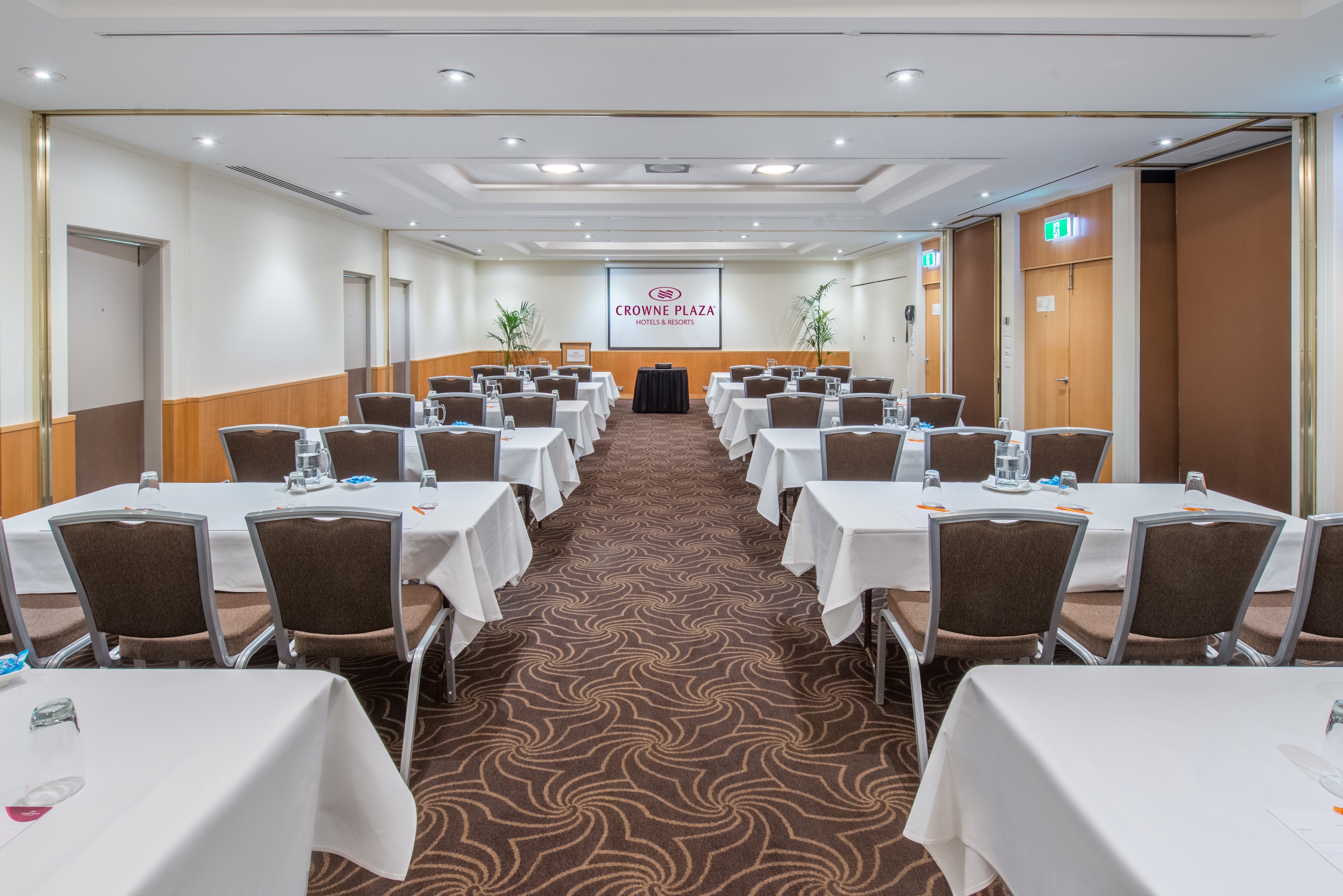 Crowne Plaza Perth 35/50