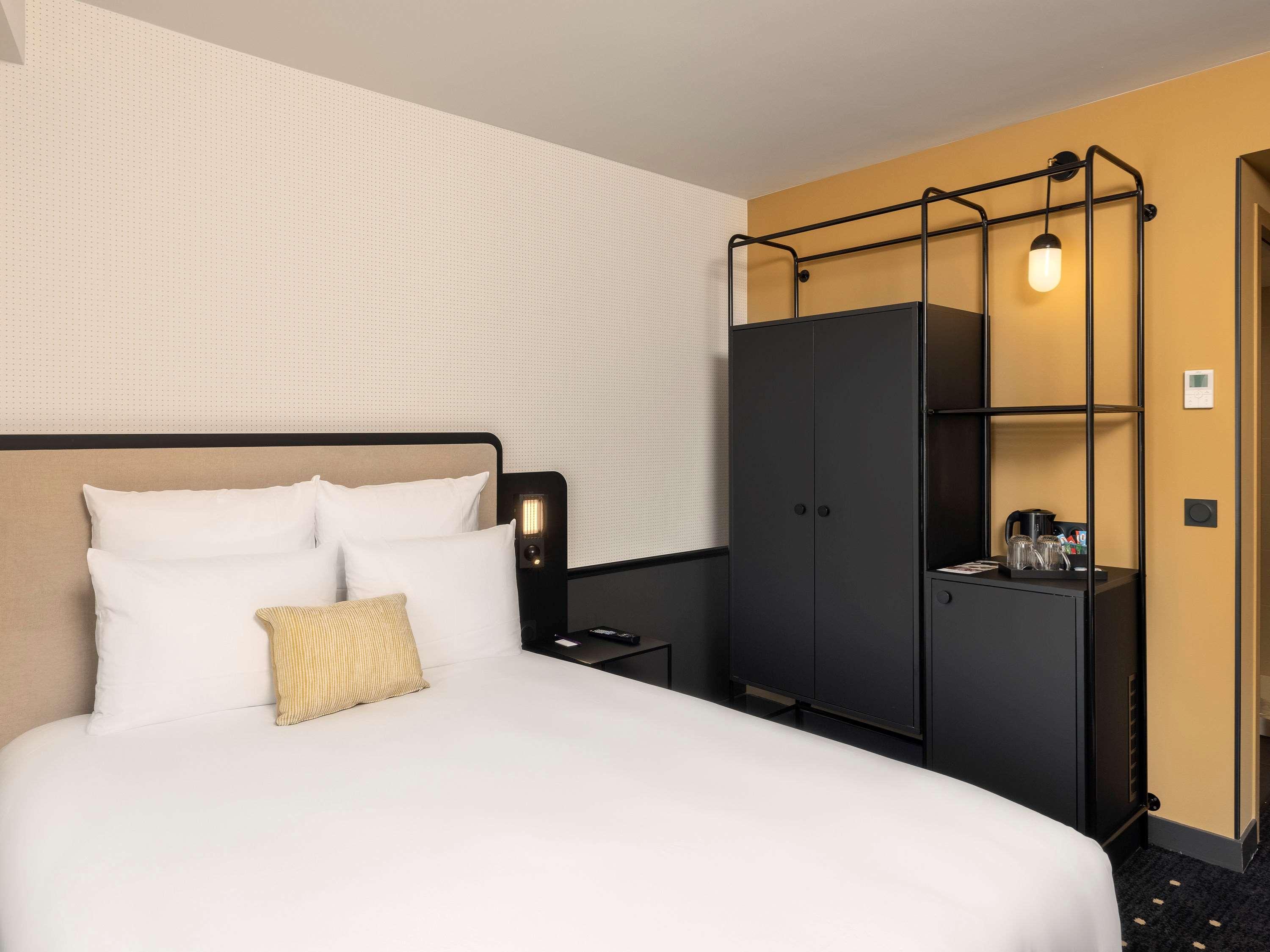 CLASSIC, SINGLE, DOUBLE BED