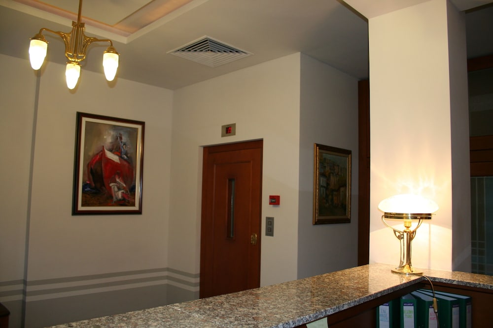 Arte Hotel 23/28