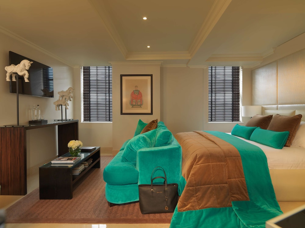 Radisson Blu Hotel London Bond Street 45/71
