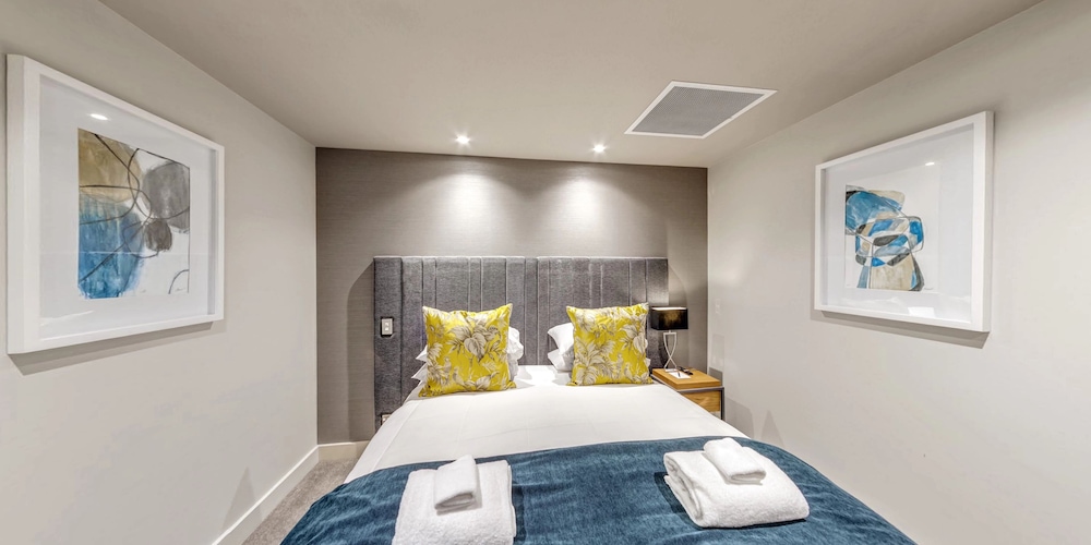 4 BEDROOMS, JUNIOR SUITE