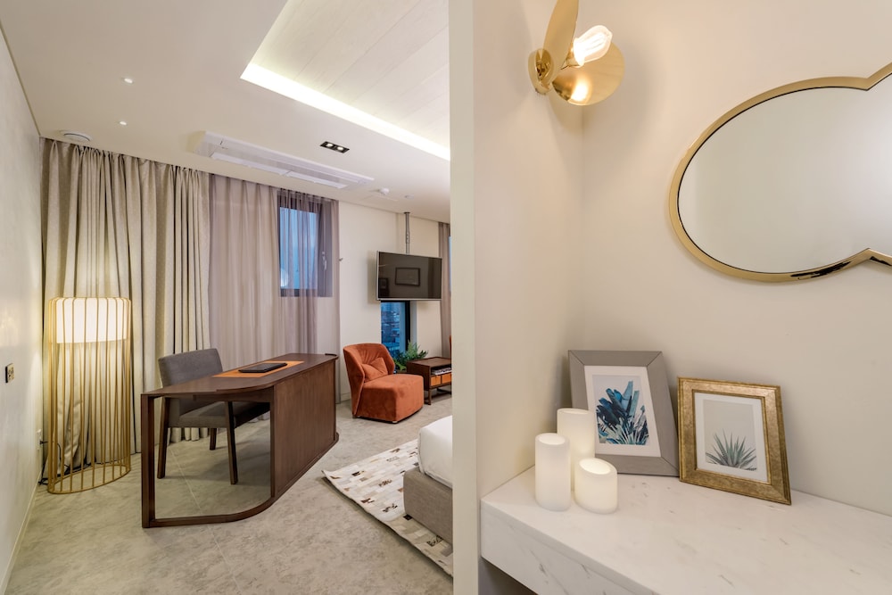 HOTEL THE DESIGNERS KONDAE 48/71