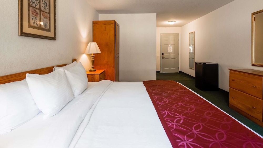SureStay Plus by Best Western Berkeley Springs 13/38