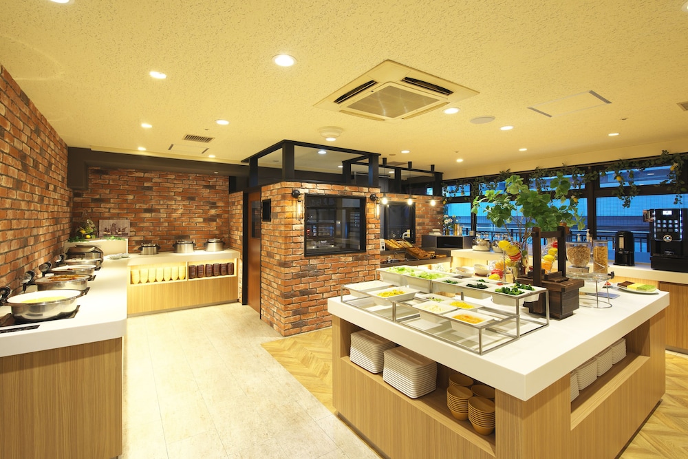 Yokohama Heiwa Plaza Hotel 8/42