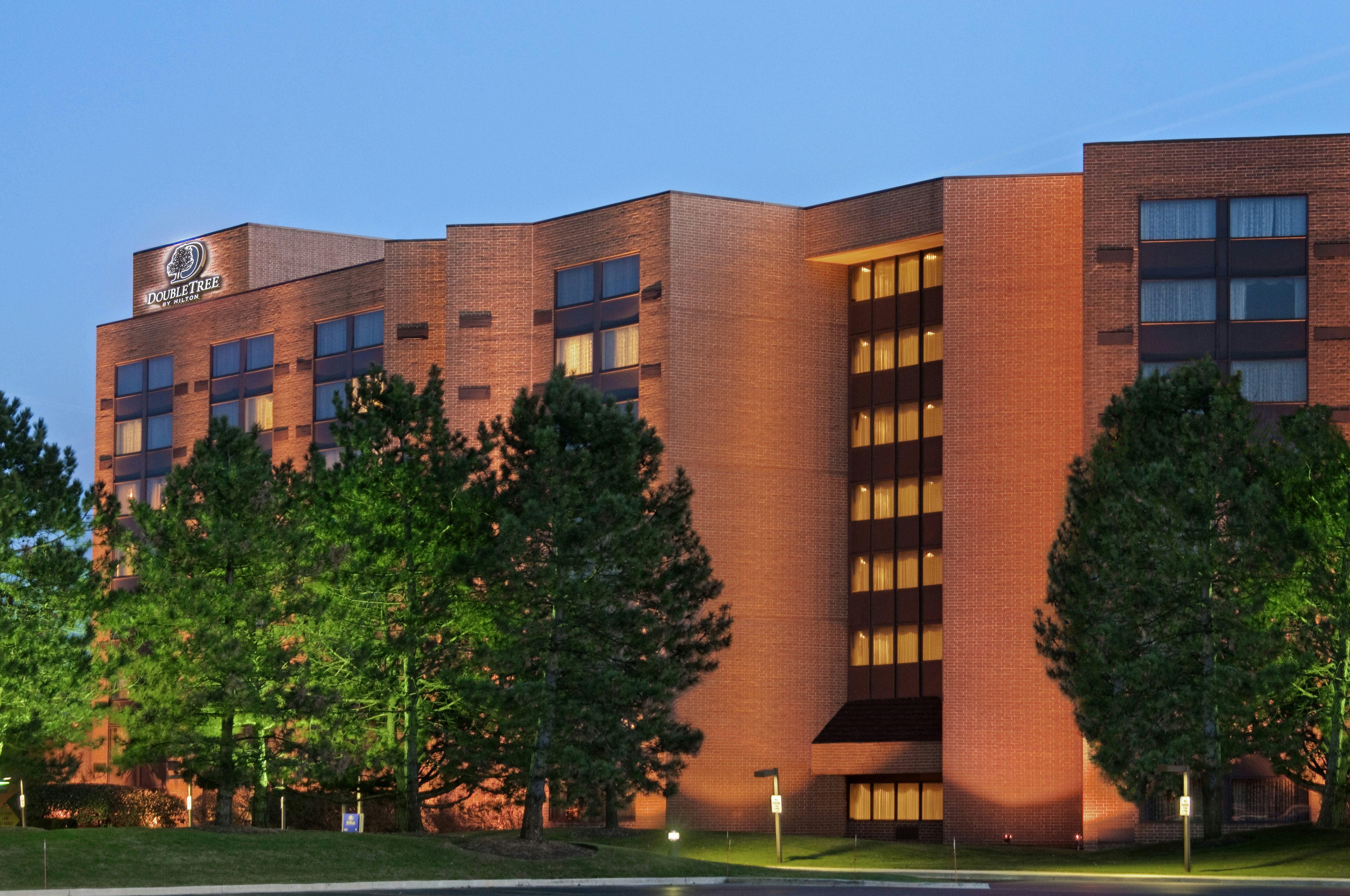 DoubleTree by Hilton Lisle Naperville 4/54