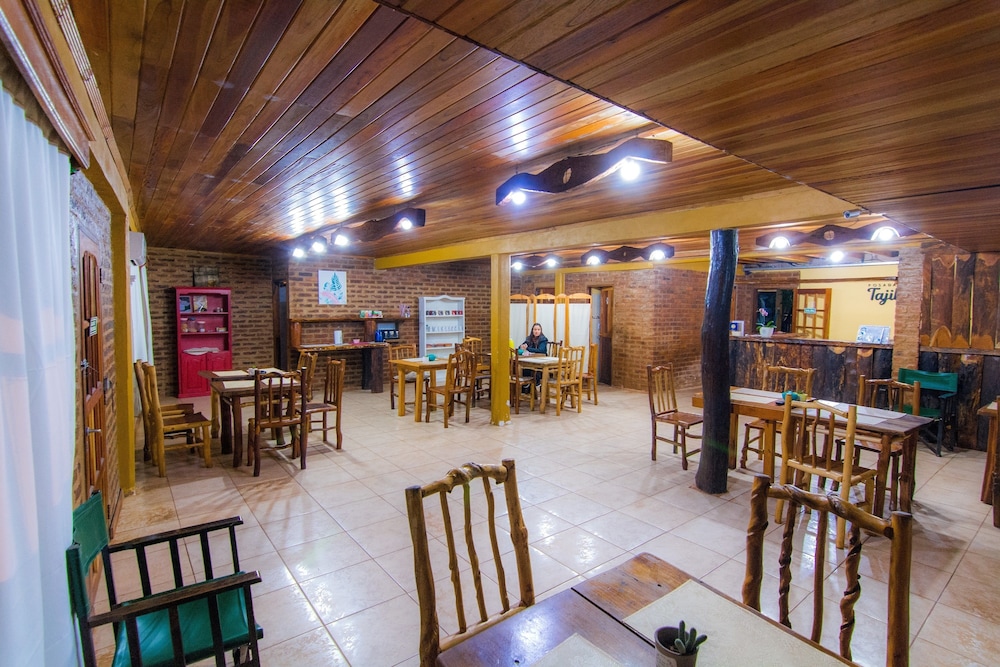 Posada los Tajibos 47/53