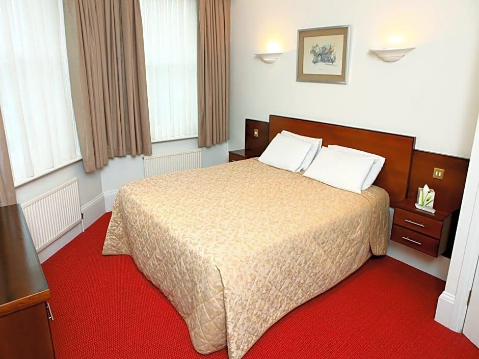 Gatwick Cambridge Hotel 11/53