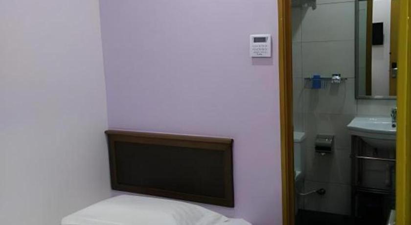 ID Hotel Yayasan 35/35