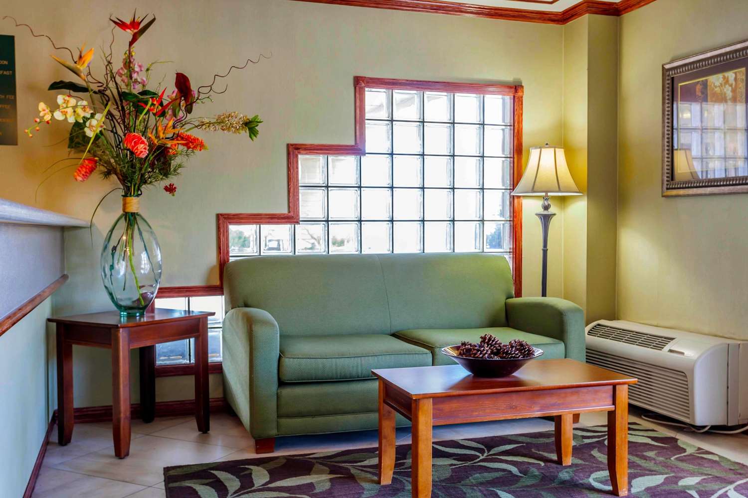 Quality Inn Near Seattle Premium Outlets 6/16