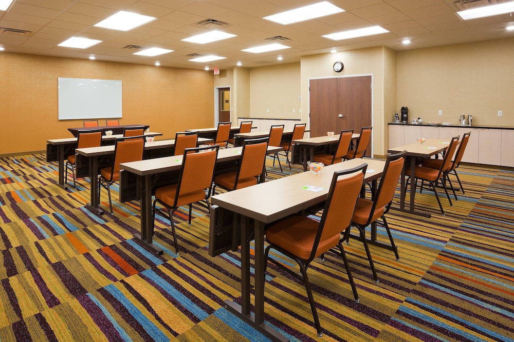 Fairfield Inn Suites By Marriott St Paul Northeast 21/30