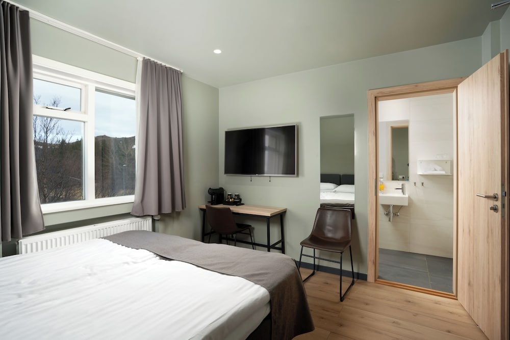 Standard, Single, Double Bed