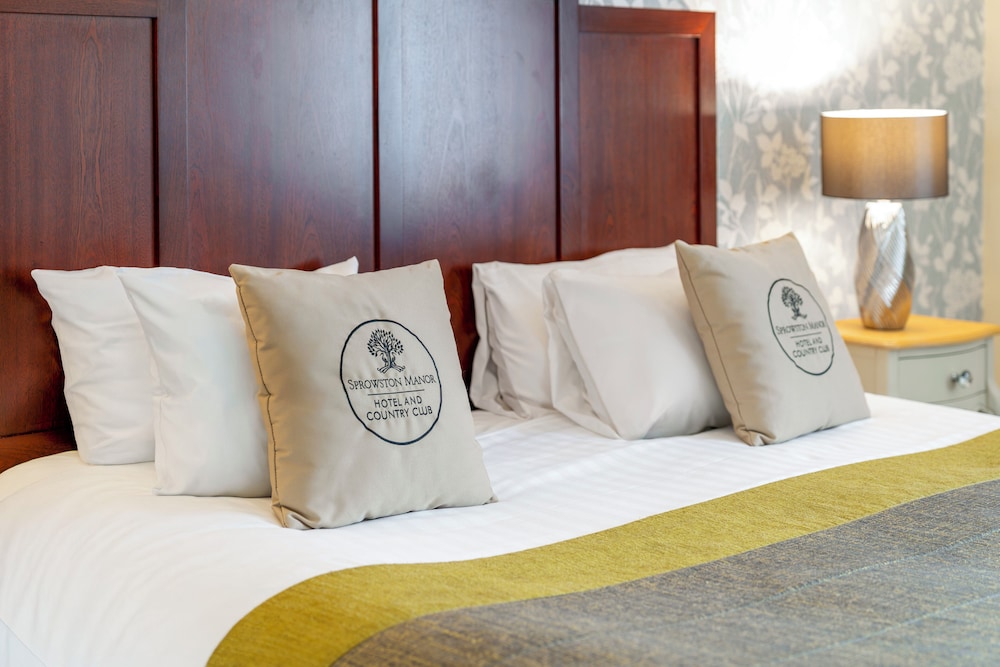 Sprowston Manor Hotel, Spa & Golf 18/48