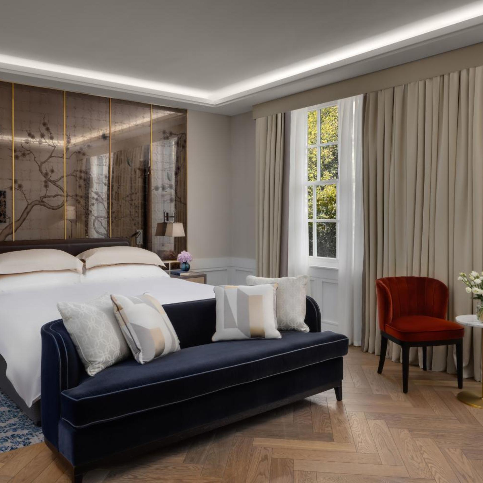 Grand, Deluxe, King Bed, Square View
