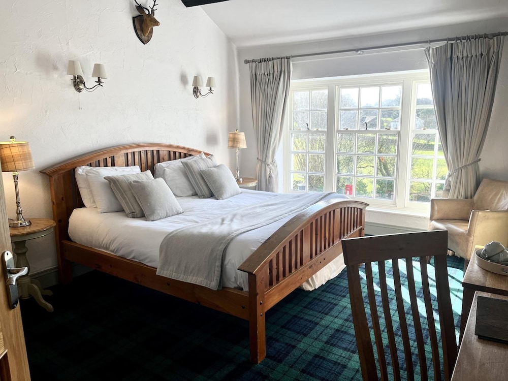 The Brown Horse Inn 10/50