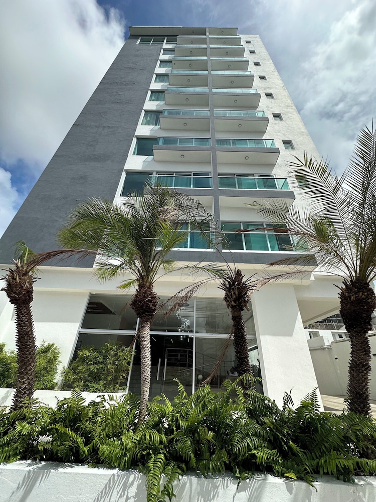 Central Suites Tower 写真2