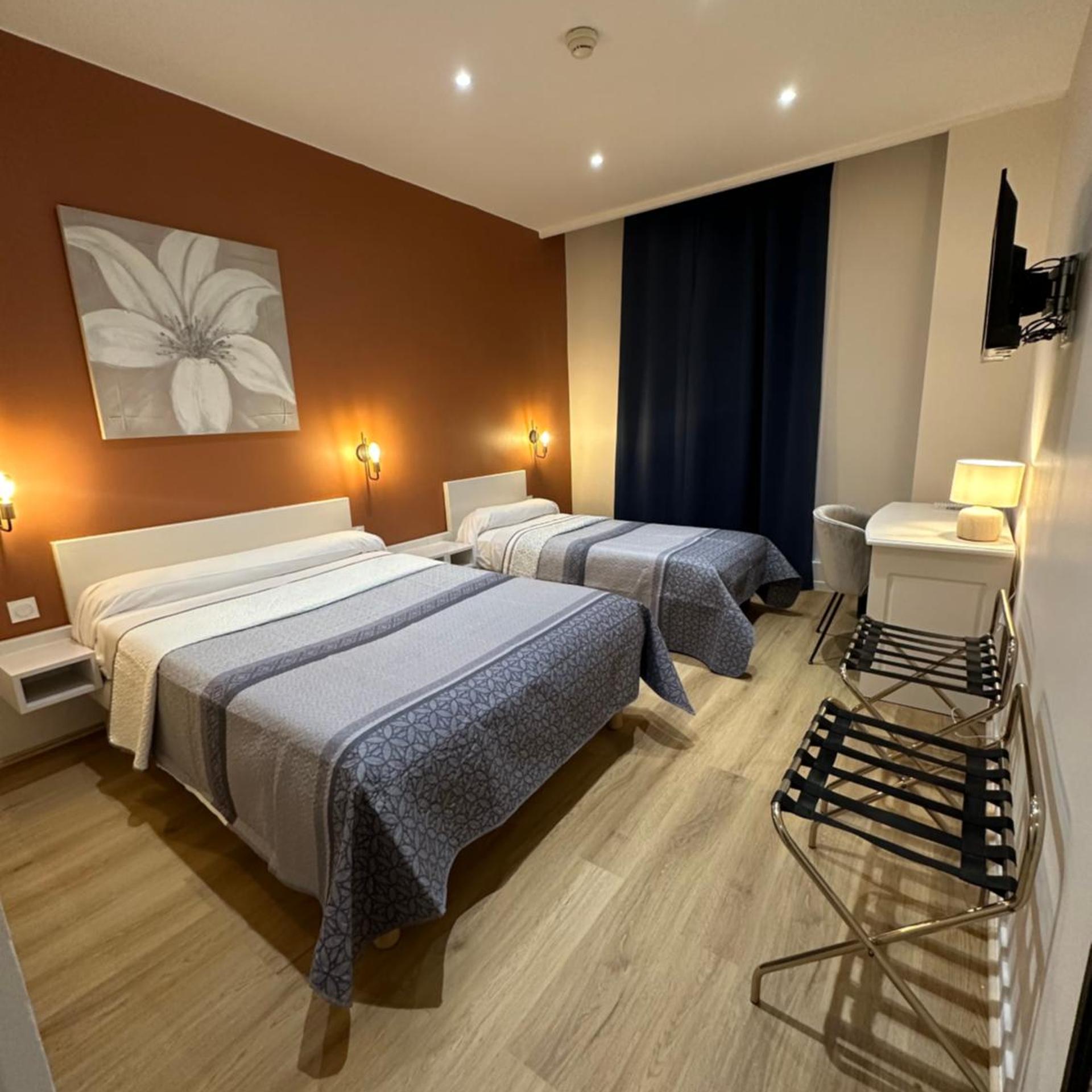 Hotel Azur 11/50