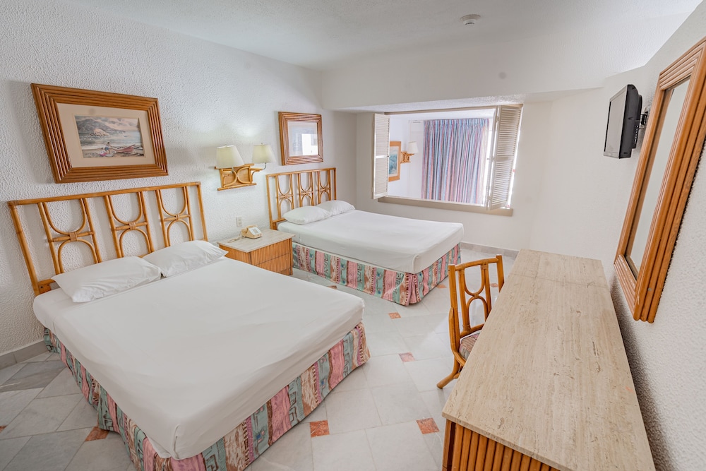 Playa Suites Acapulco 16/64