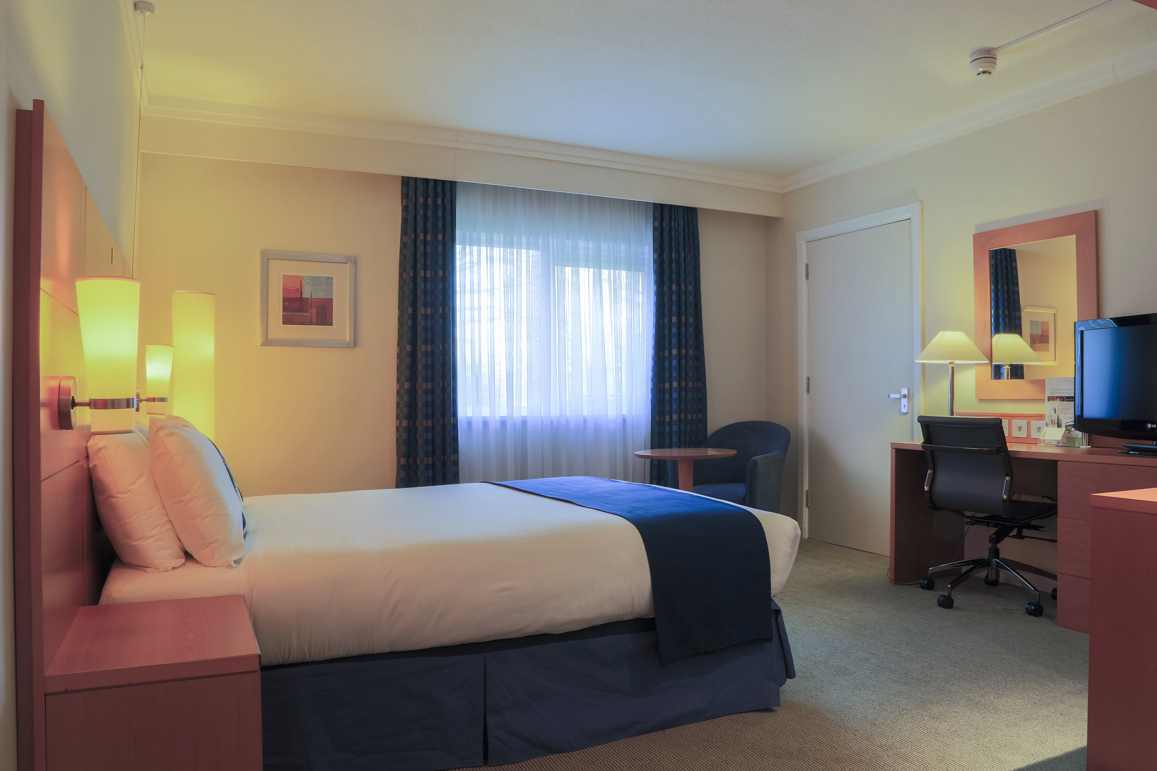 Holiday Inn Guildford 29/71