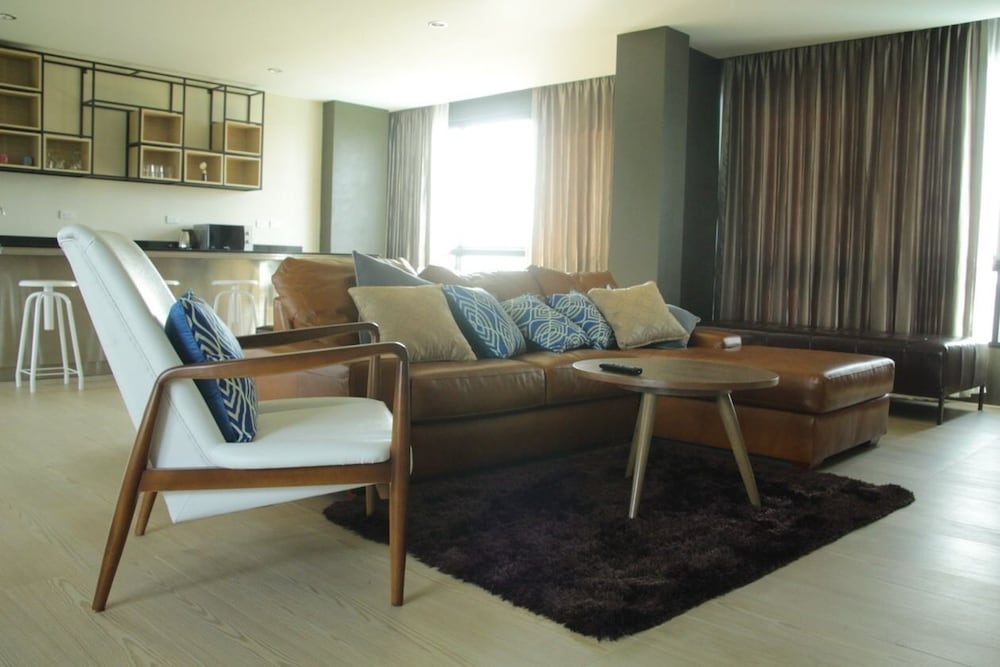 The Residence Thepkanjana 37/53