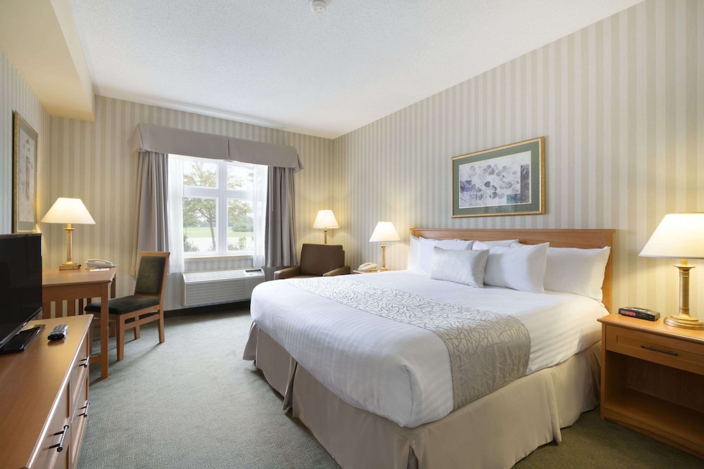 جناح بسرير كينج، Days Inn By Wyndham Orillia 2/6