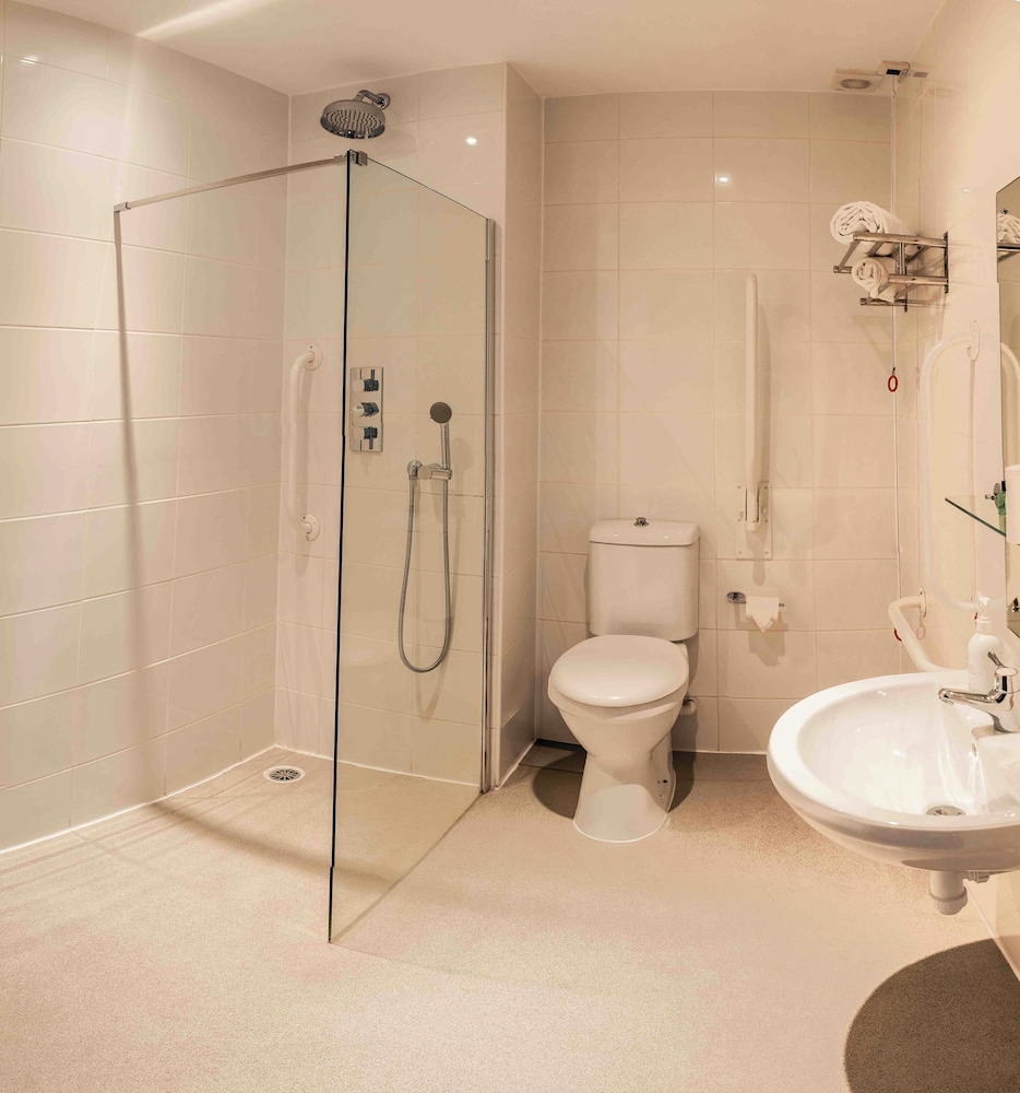 The Vicarage 39/46