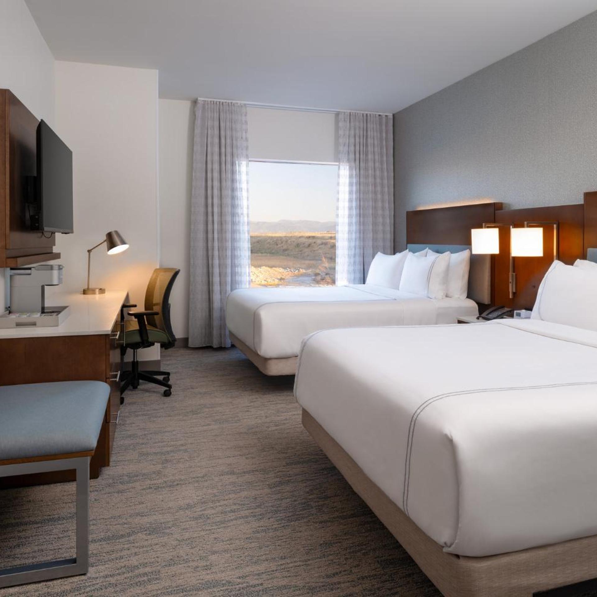 Premium, Queen Bed, Accessible, EVEN Hotel Bozeman Yellowstone Intl Arpt, an IHG Hotel 2/7