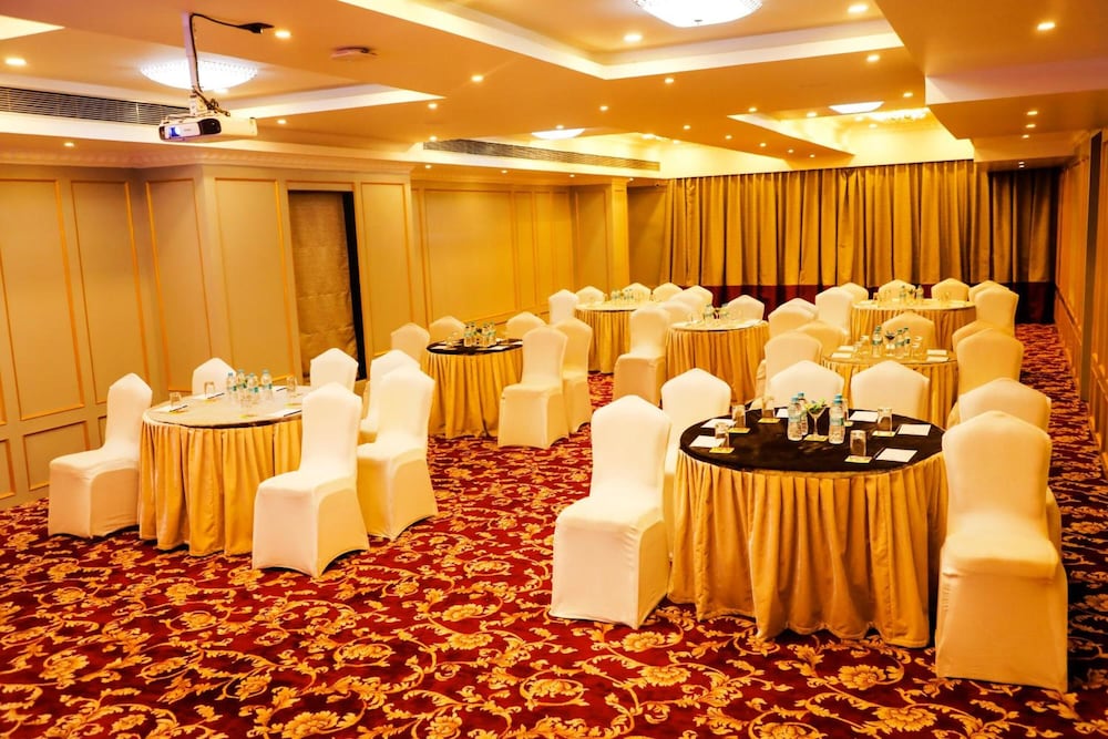 Kyriad Hotel Nashik by OTHPL 41/49