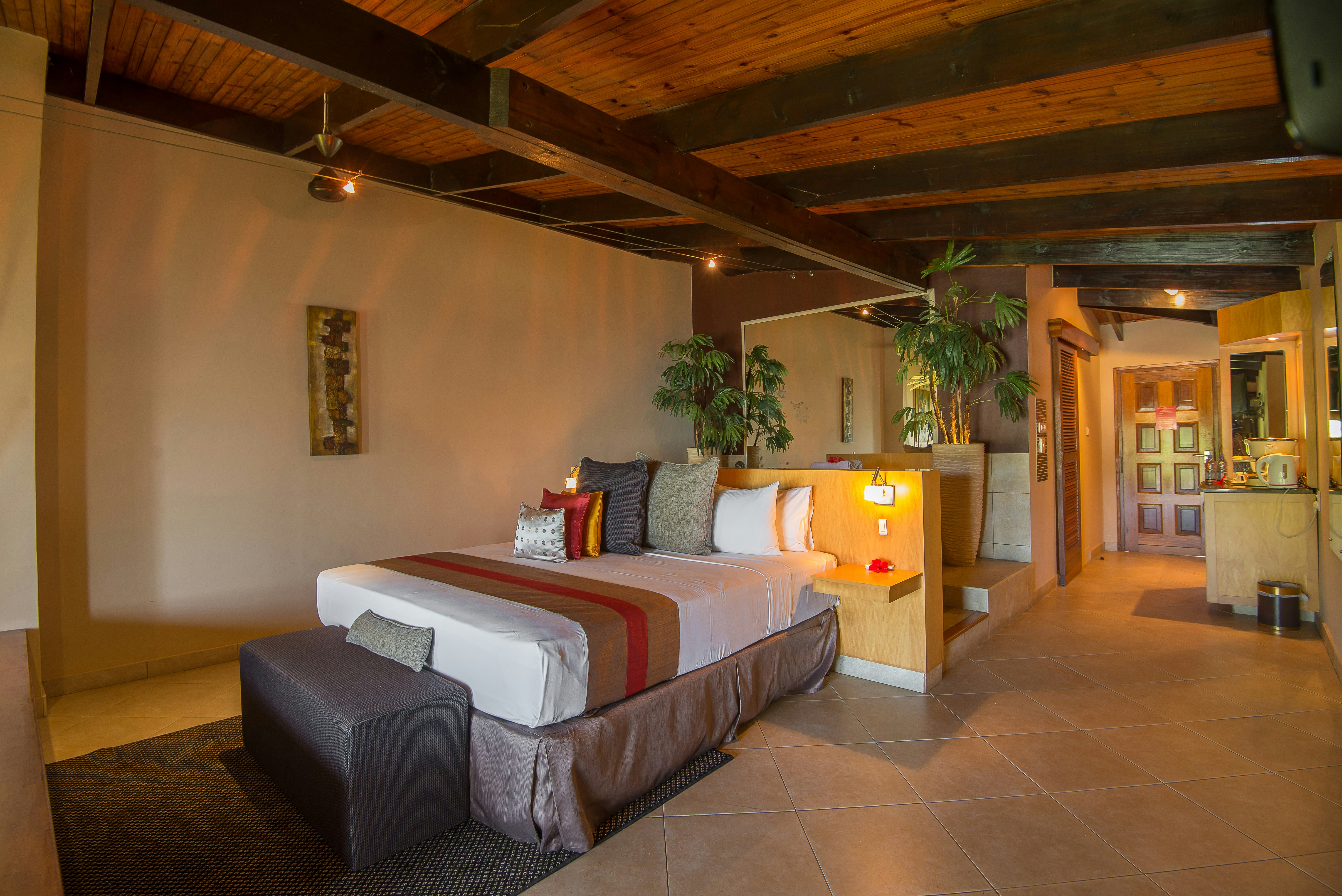 Coco de Mer Hotel and Black Parrot Suites 27/79