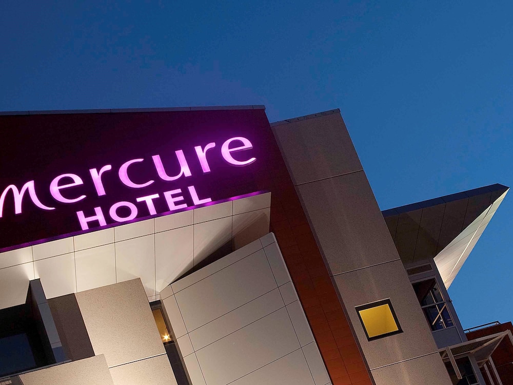 Mercure Sydney Liverpool 4/48