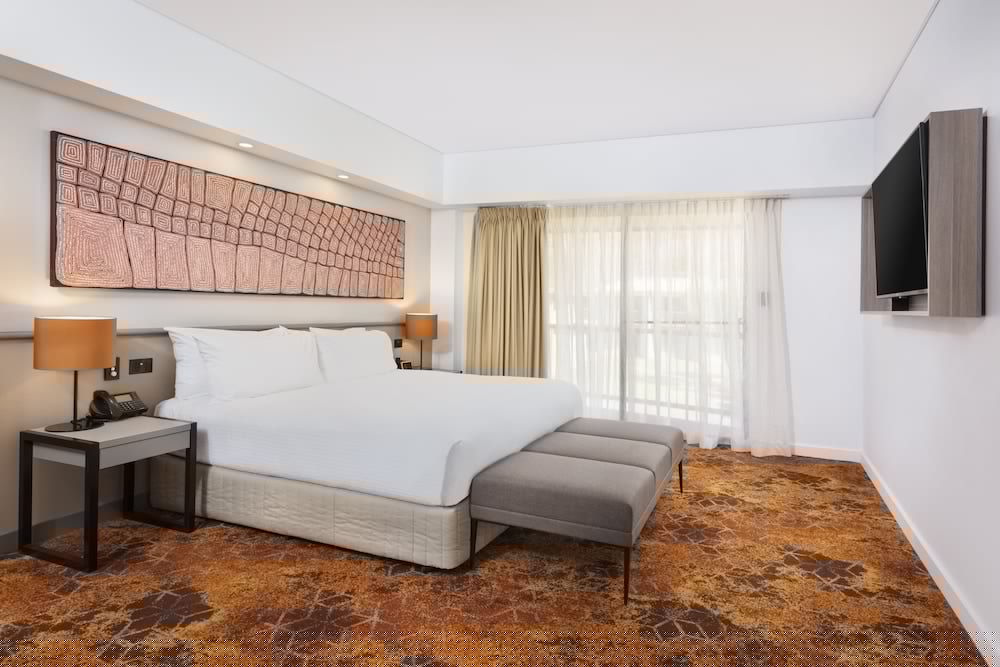 Crowne Plaza Alice Springs Lasseters 14/57