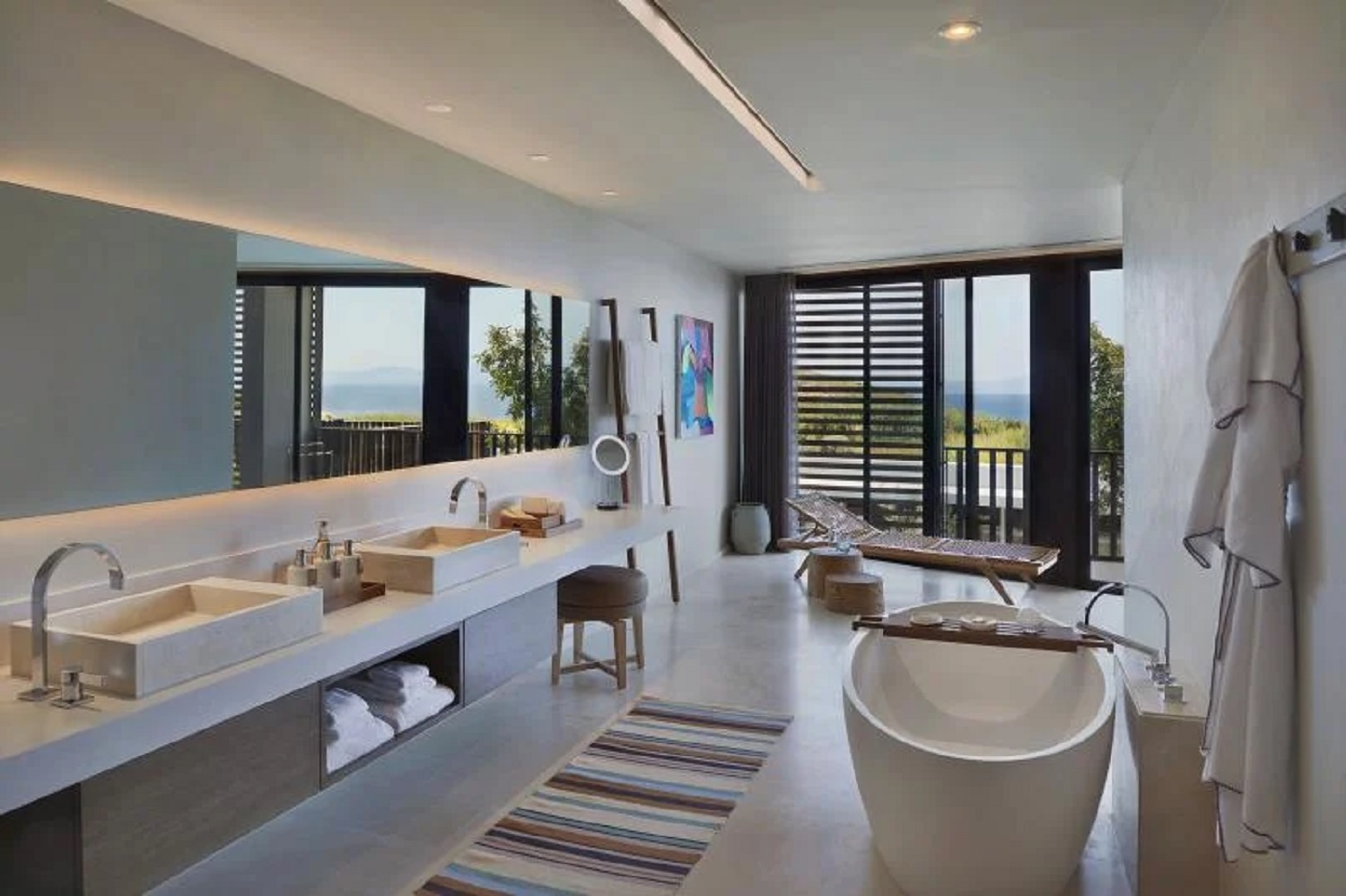 Suite, Pool and Sea View