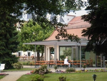 Sante Royale Hotel 10/65