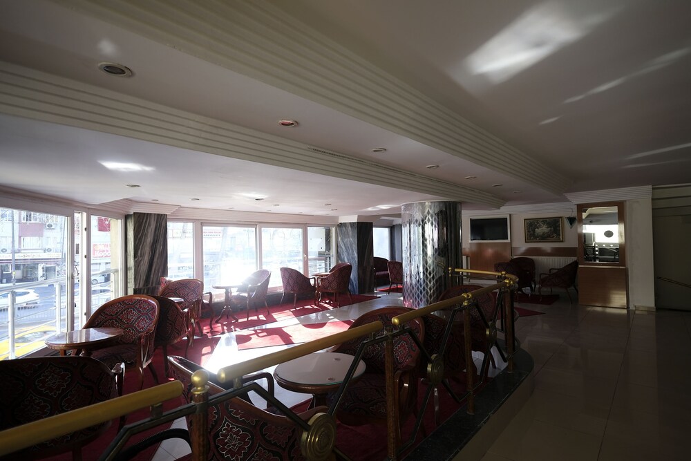 Ozbek Hotel 47/64