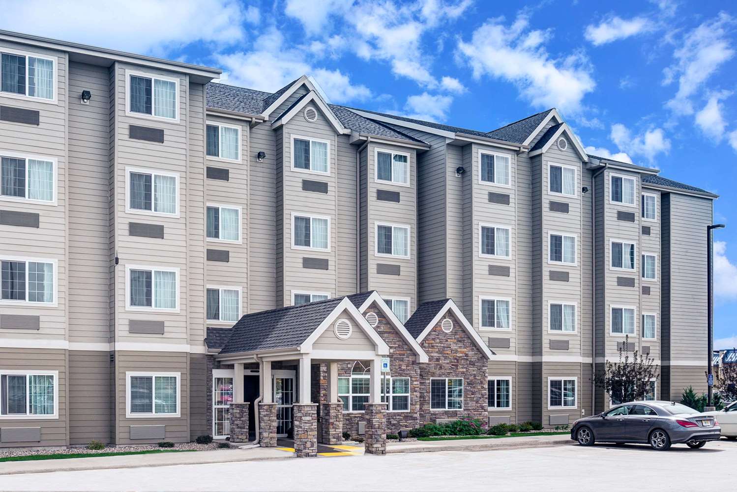 Microtel Inn & Suites By Wyndham Williston 32/36