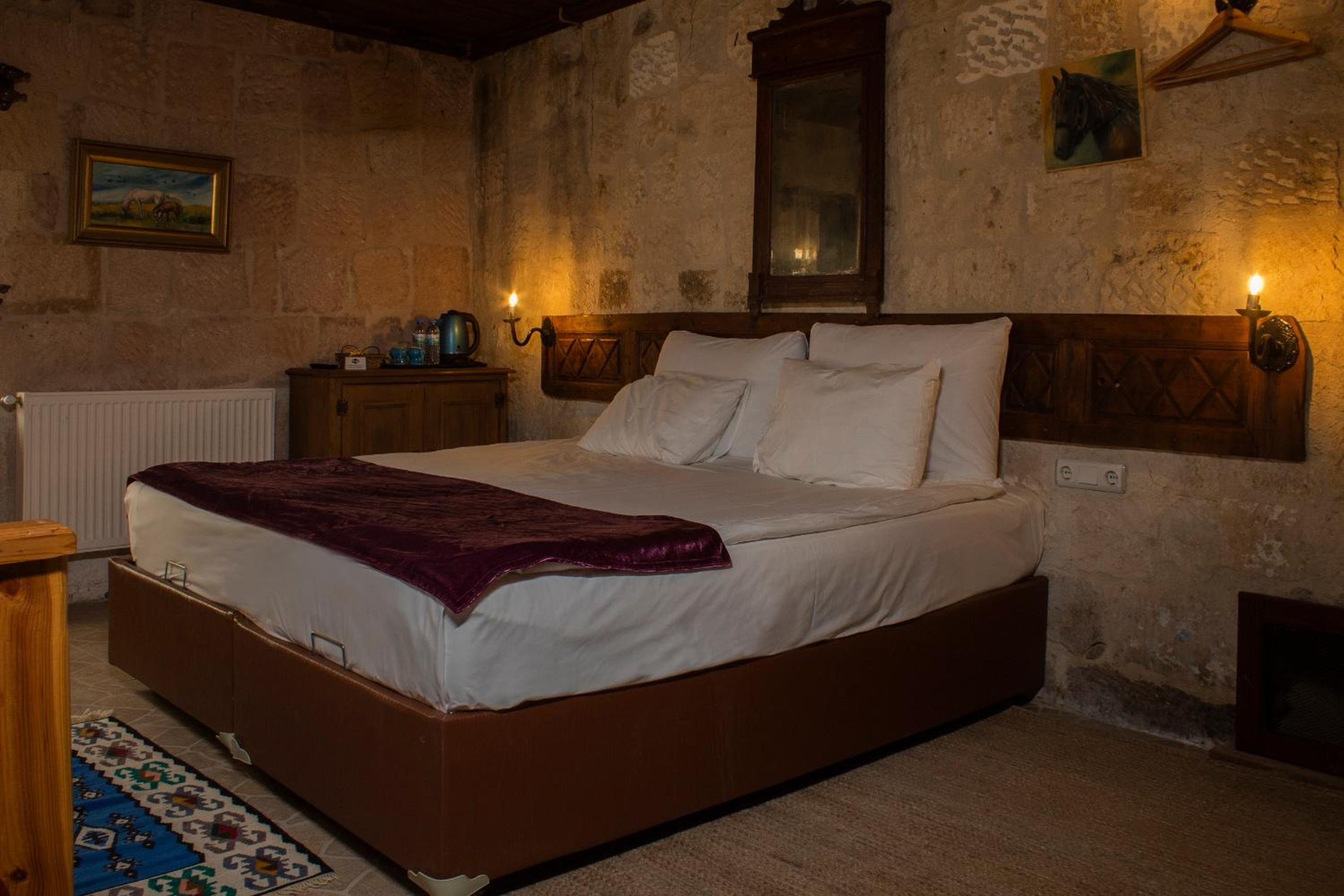 Standard, Double Bed