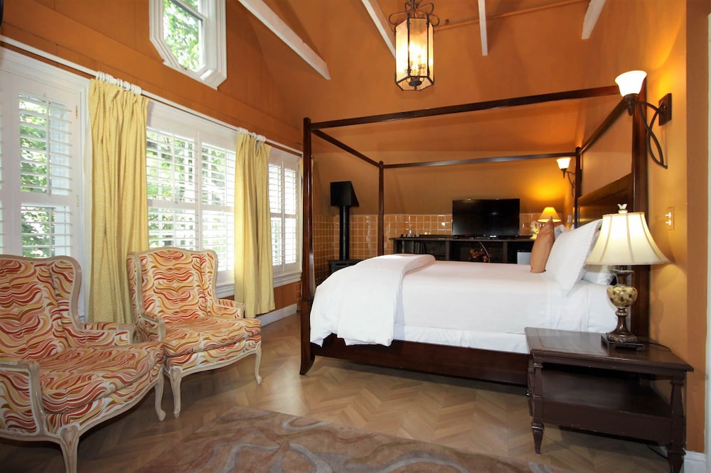 Napa Inn 9/50