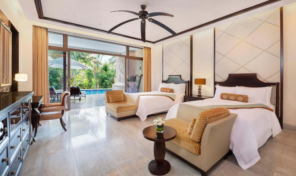 Lagoon, Guest Room, 2 Queen Beds, Lagoon View, Balcony, Pool Access