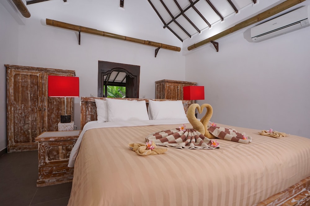 ROOM, DOUBLE BED