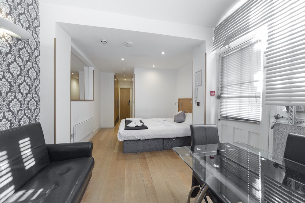 استوديو ديلوكس بسرير مزدوج مع أريكة بمطبخ، Hyde Park Superior Apartments 5/7